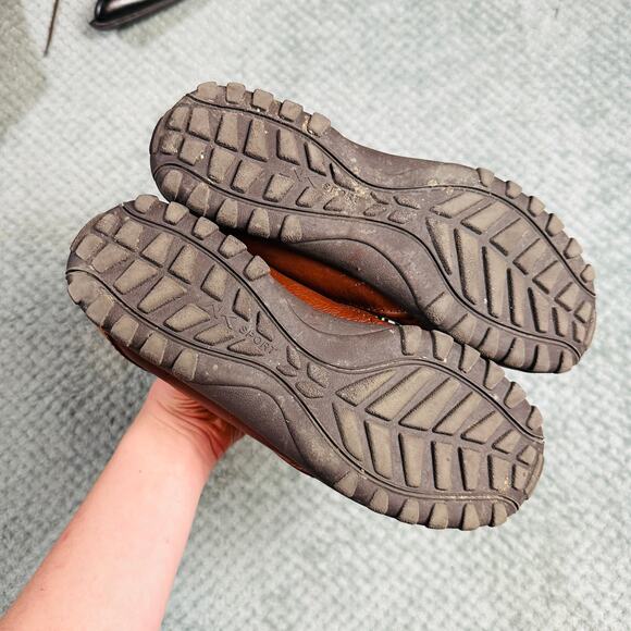 Vintage AK Anne Klein Warm Brown Leather Lined Low Duck Boots Preppy - Picture 5 of 6